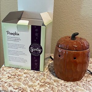 Scentsy Pumpkin Warmer